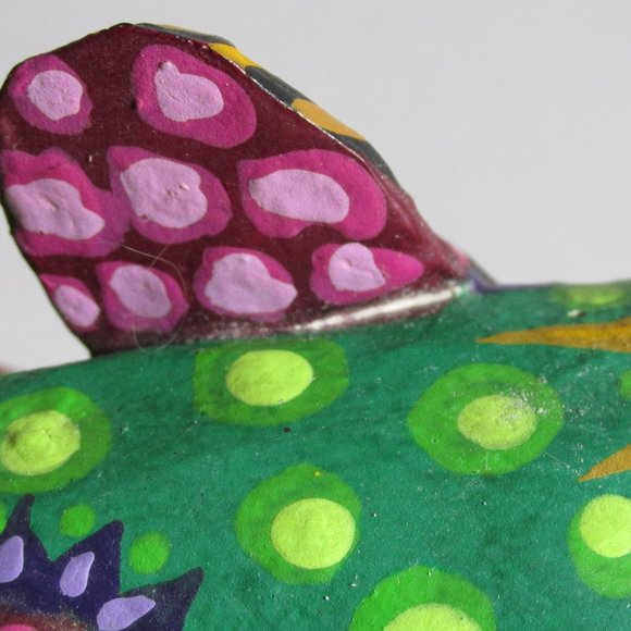 Zeny Fuentes Y Reyna Alebrije Wood Hand Carved/Painted Fish from Oaxaca Mexico - Picture 8 of 15